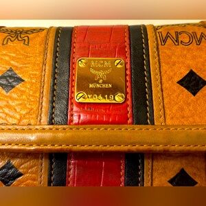 MCM COGNAC COMPACT WALLET